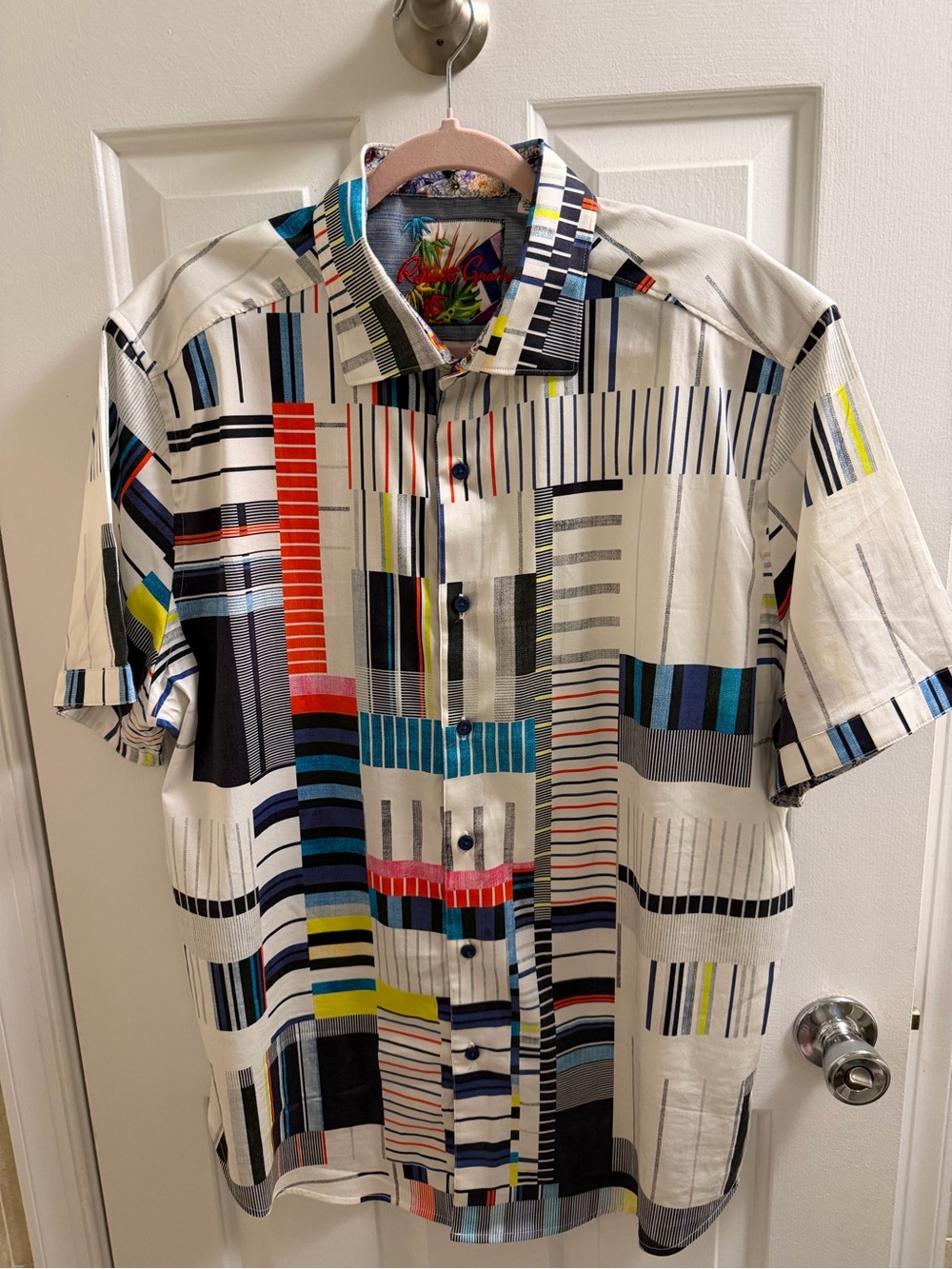 Robert Graham Men’s Short Sleeve Geometric Stripe Button-Up Shirt